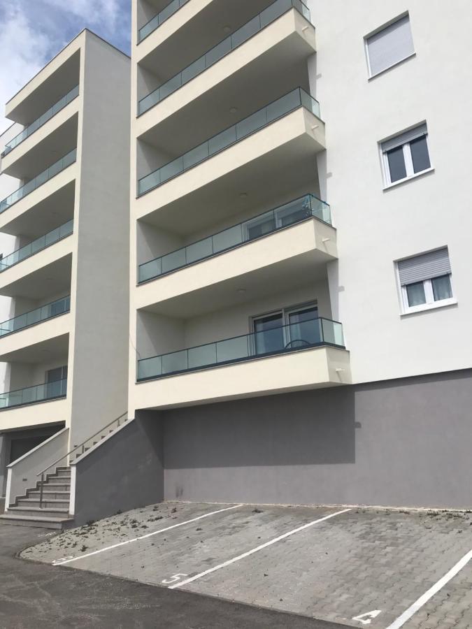 Apartment Leon Макарська Екстер'єр фото